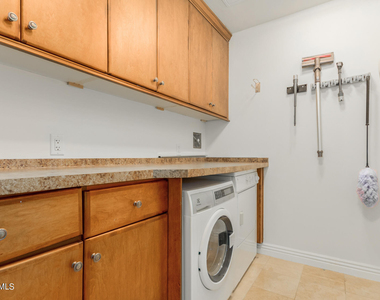7175 E Camelback Road - Photo Thumbnail 17