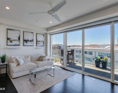 4422 N 75th Street - Photo Thumbnail 7