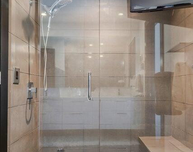4422 N 75th Street - Photo Thumbnail 13