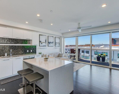 4422 N 75th Street - Photo Thumbnail 2