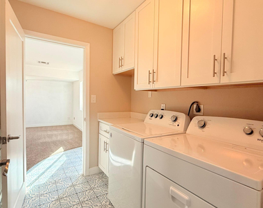 3919 N 85th Street - Photo Thumbnail 31