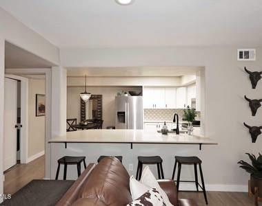 6249 N 78th Street - Photo Thumbnail 7