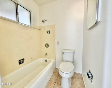 11013 N 110th Drive - Photo Thumbnail 20