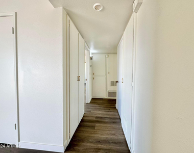 11013 N 110th Drive - Photo Thumbnail 18