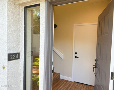 7222 E Gainey Ranch Road - Photo Thumbnail 4