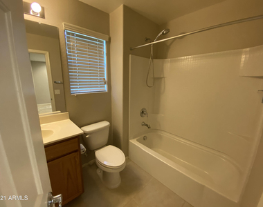 7363 W Cambridge Avenue - Photo Thumbnail 16