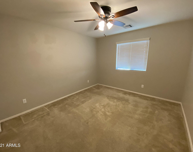 7363 W Cambridge Avenue - Photo Thumbnail 15