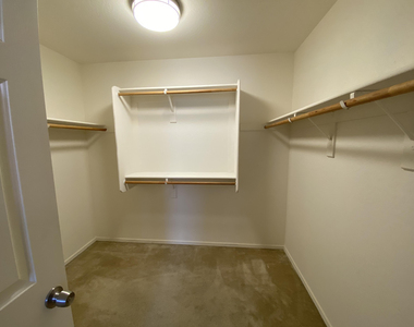 7363 W Cambridge Avenue - Photo Thumbnail 11