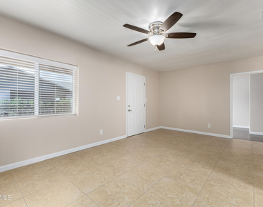 12817 W Cottonwood Street - Photo Thumbnail 3