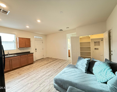 2372 E Dust Devil Drive - Photo Thumbnail 29