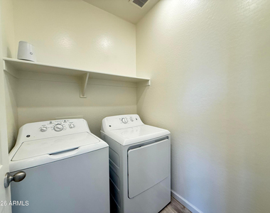 2372 E Dust Devil Drive - Photo Thumbnail 10