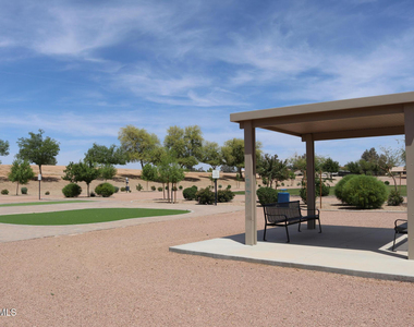 2372 E Dust Devil Drive - Photo Thumbnail 33