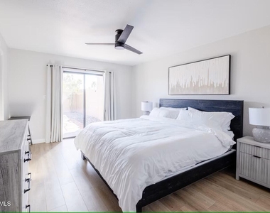 9073 E Evans Drive - Photo Thumbnail 9
