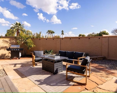 9073 E Evans Drive - Photo Thumbnail 16