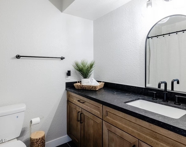 9073 E Evans Drive - Photo Thumbnail 13