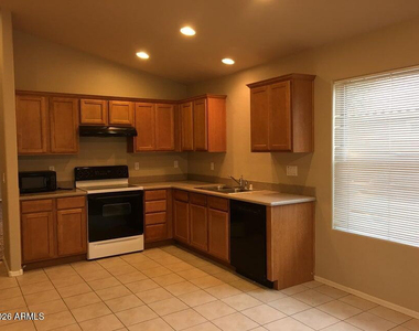 25214 W Clanton Avenue - Photo Thumbnail 5