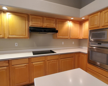 11064 E Oberlin Way - Photo Thumbnail 10