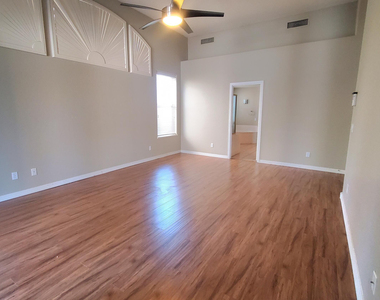 11064 E Oberlin Way - Photo Thumbnail 25