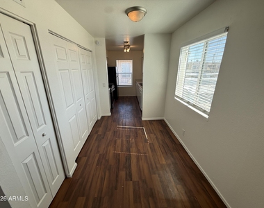 6617 W Ocotillo Road - Photo Thumbnail 4