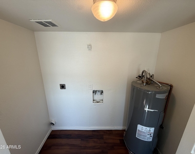 6617 W Ocotillo Road - Photo Thumbnail 15