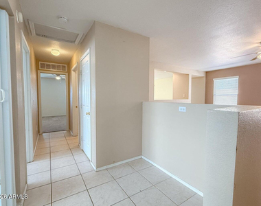 1042 S Clancy Circle - Photo Thumbnail 4