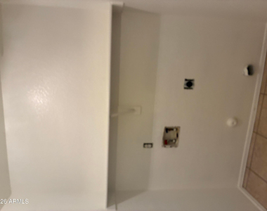 1042 S Clancy Circle - Photo Thumbnail 12