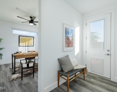 1349 W Osborn Road - Photo Thumbnail 11