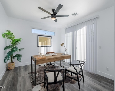 1349 W Osborn Road - Photo Thumbnail 12
