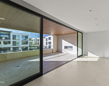 6587 N Palmeraie Boulevard - Photo Thumbnail 10