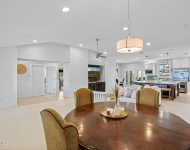 3621 N Kachina Lane - Photo Thumbnail 4