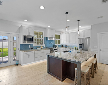 3621 N Kachina Lane - Photo Thumbnail 10