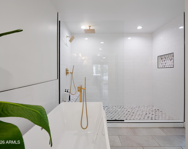 15218 N 61st Street - Photo Thumbnail 46