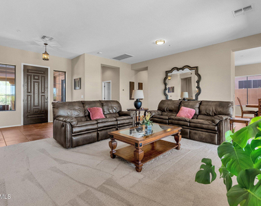 1715 W Ainsworth Drive - Photo Thumbnail 9