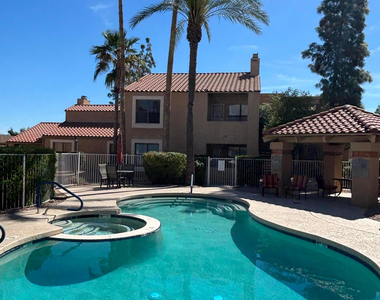8787 E Mountain View Road - Photo Thumbnail 40