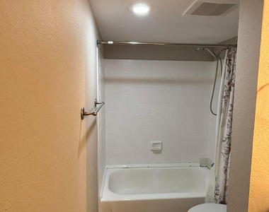 8787 E Mountain View Road - Photo Thumbnail 26