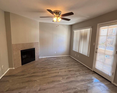 8787 E Mountain View Road - Photo Thumbnail 6