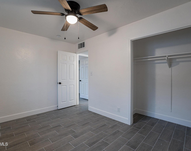 536 W 18th Street - Photo Thumbnail 16