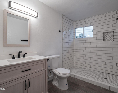 536 W 18th Street - Photo Thumbnail 34