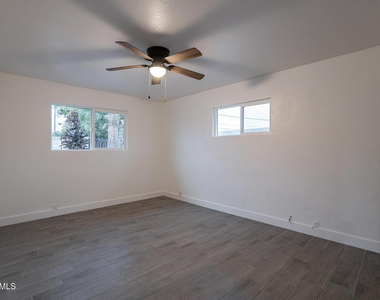 536 W 18th Street - Photo Thumbnail 35