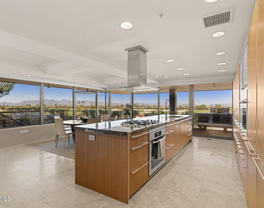 7167 E Rancho Vista Drive - Photo Thumbnail 11