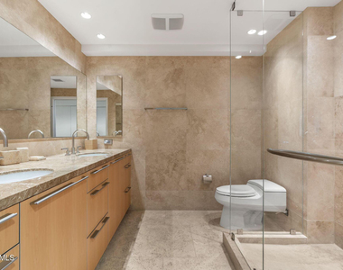 7167 E Rancho Vista Drive - Photo Thumbnail 19