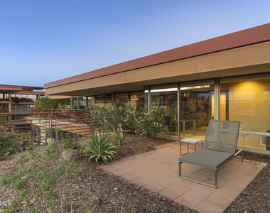 7167 E Rancho Vista Drive - Photo Thumbnail 31