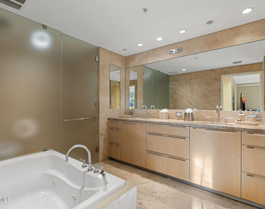 7167 E Rancho Vista Drive - Photo Thumbnail 25