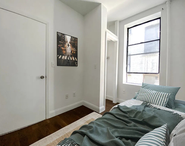 Broadway / Amsterdam Ave - Photo Thumbnail 14