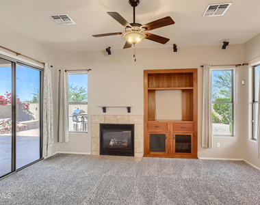 35006 N 27th Avenue - Photo Thumbnail 9