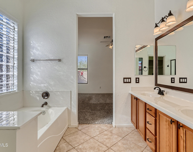 35006 N 27th Avenue - Photo Thumbnail 16
