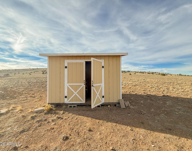 51880 N Gold Plains Road - Photo Thumbnail 22