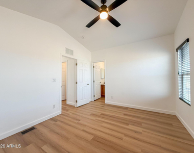 51880 N Gold Plains Road - Photo Thumbnail 19