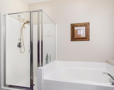 5412 W Fetlock Trail - Photo Thumbnail 16