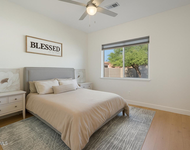 22073 N 79th Place - Photo Thumbnail 16